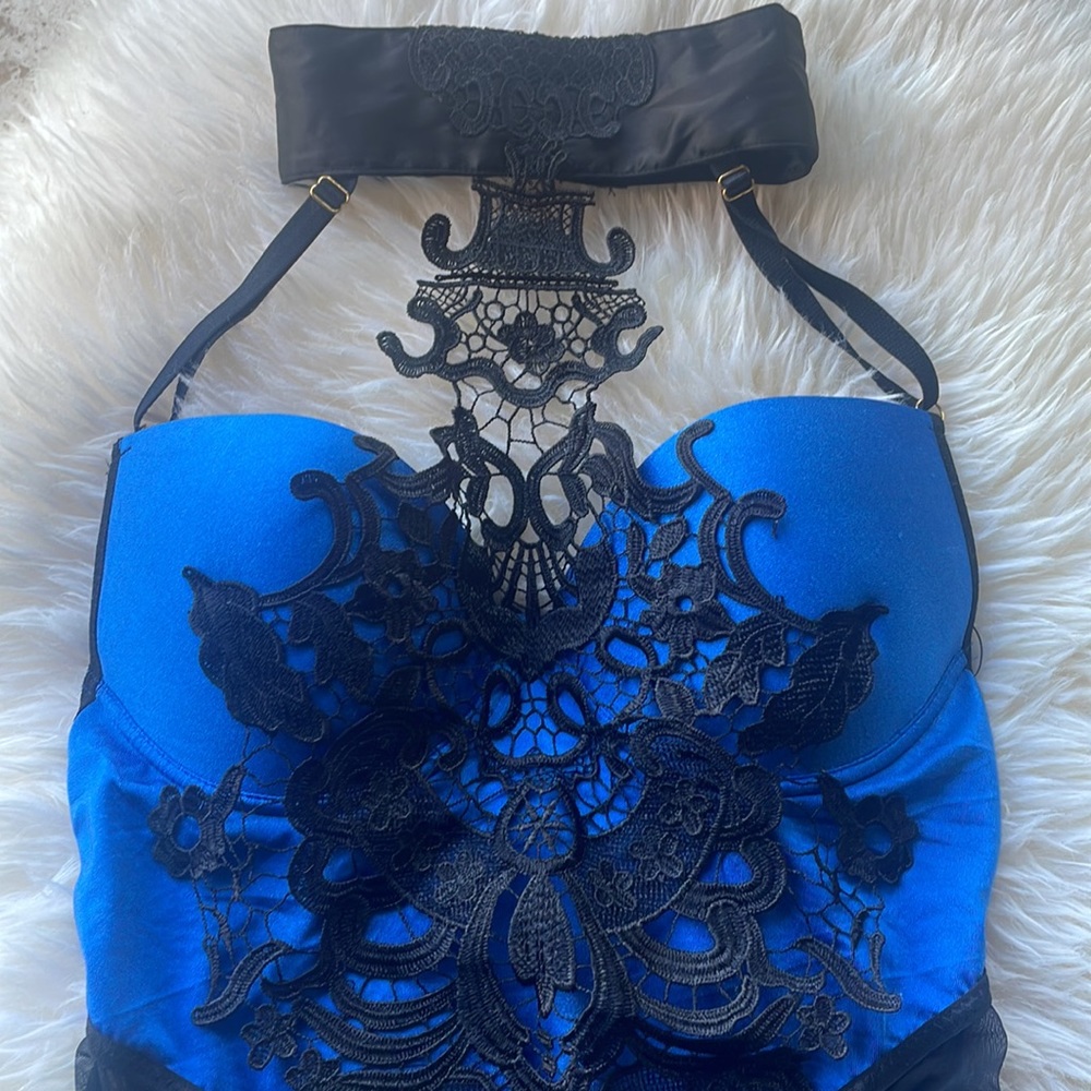 Fredricks of Hollywood Eliza Lingered Piece